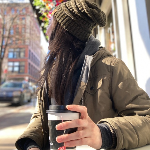 Meet your Posher, Jo - Picture 2 of 3